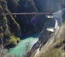 bungy jumping
